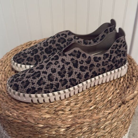 ILSE JACOBSEN WOMEN'S TULIP LEOPARD Print Slip-On Women's Shoes - 38 - Picture 2 of 10